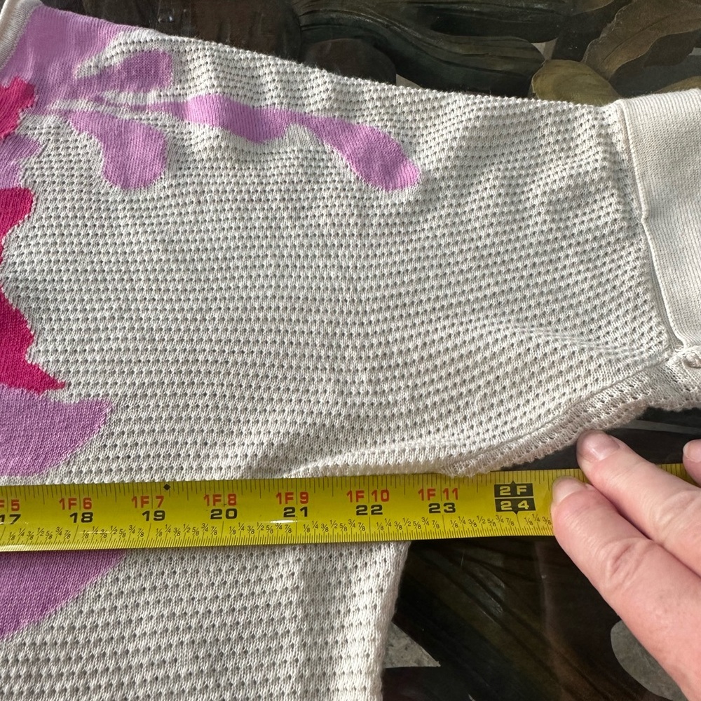 Chicos size 1 lightweight knit top short sleeve - Picture 5 of 6